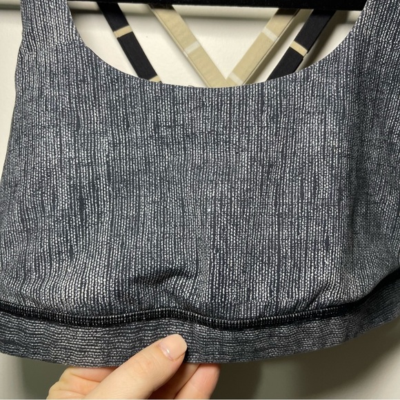 Lululemon women's grey multi color the energy sporty athletic sports bra in US 6 - Picture 4 of 7